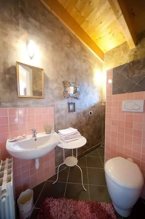 בית הארחה אדולו Villa Amaranta Room And Breakfast איטליה